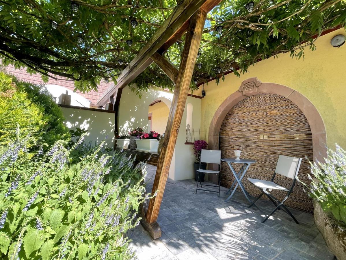 Lo'Gite L'Allee Du Val Lalaye Kültér fotó